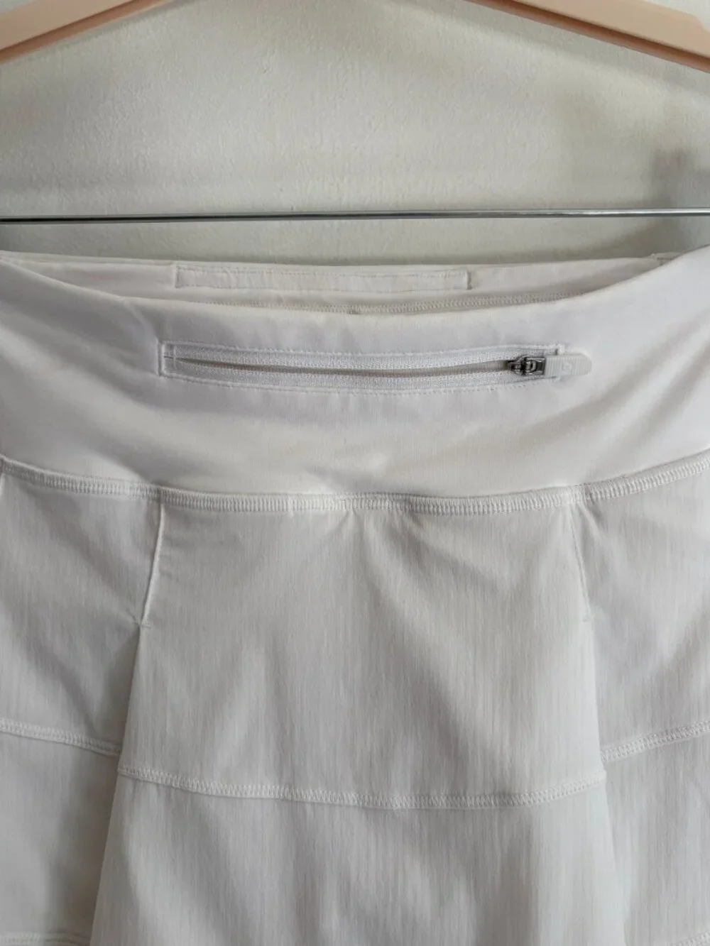 Lululemon White Tennis Skirt Athletic Skort Tiered Back Zip Pocket - Picture 4 of 4